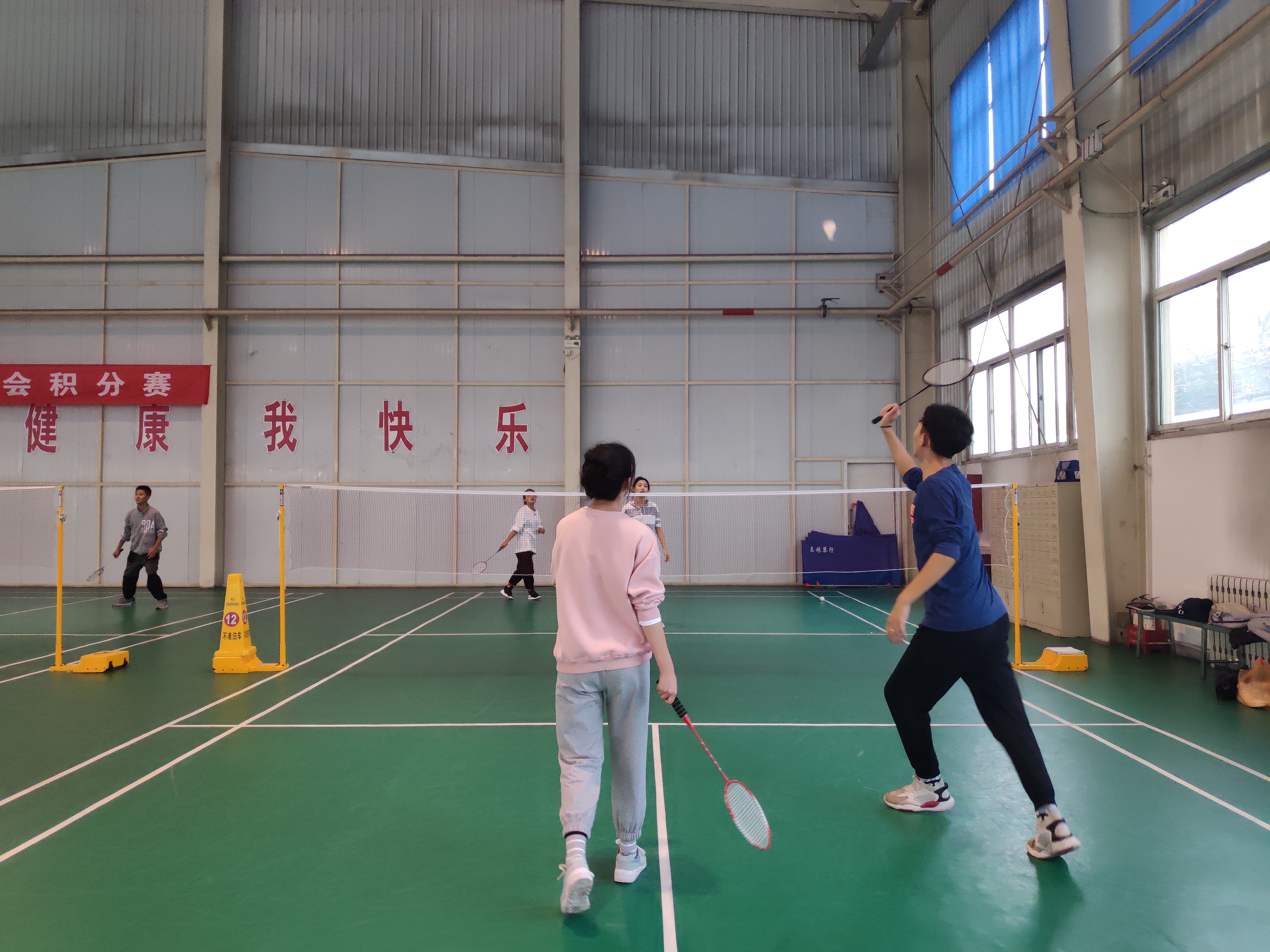 书法学院举办2019年迎新羽毛球比赛暨